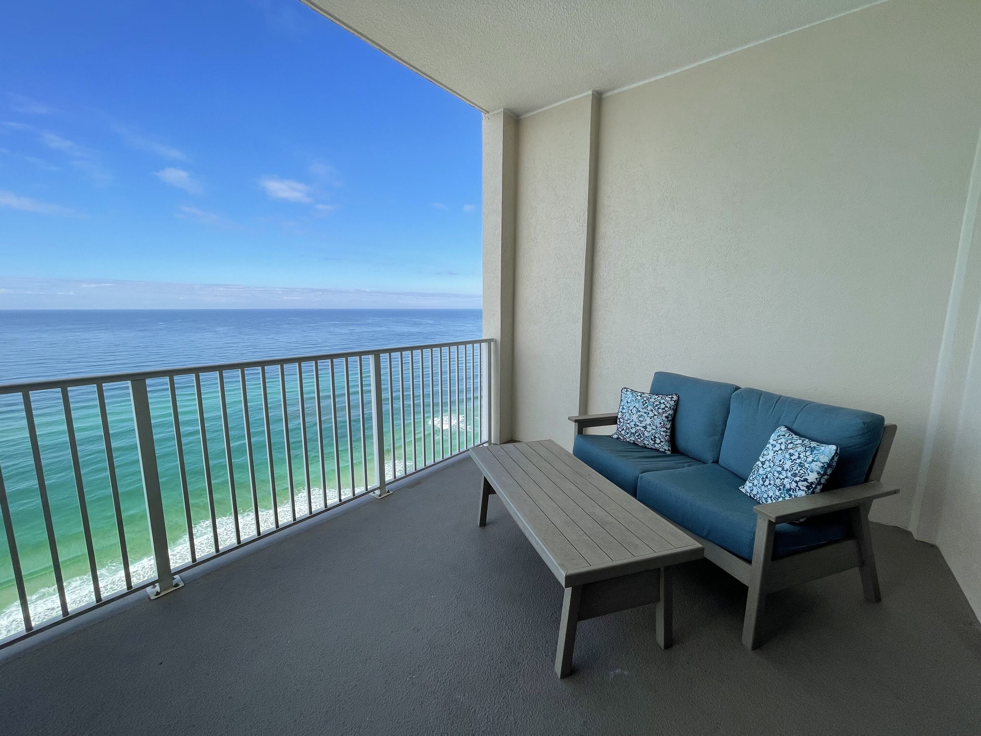 Beachfront, Spectacular Views, 22nd Floor, Large Balcony