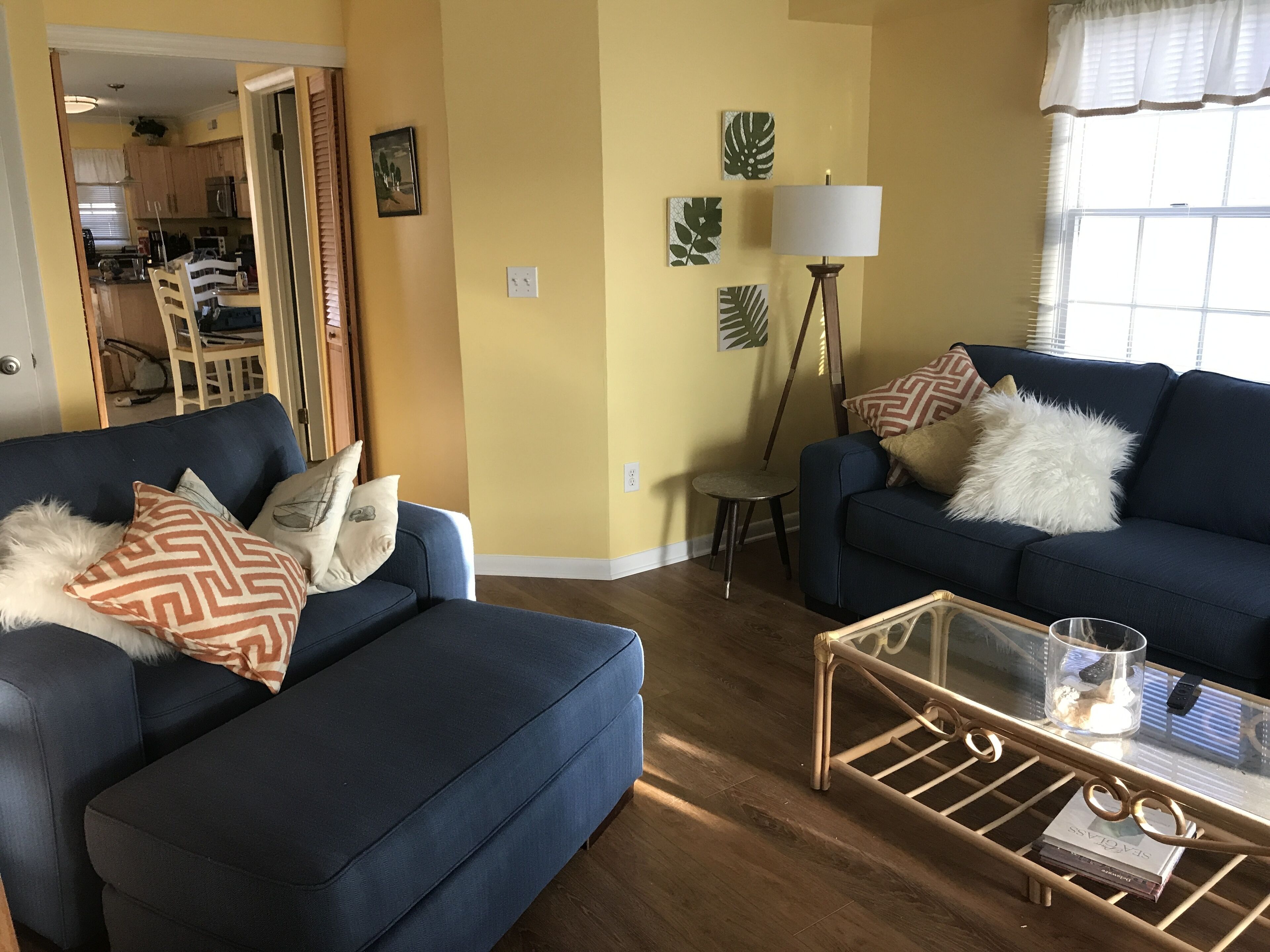DOG FRIENDLY *DELUXE OCEAN BLOCK CONDO* Steps to the Beach!! ***