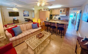 Flat-screen TV, stereo