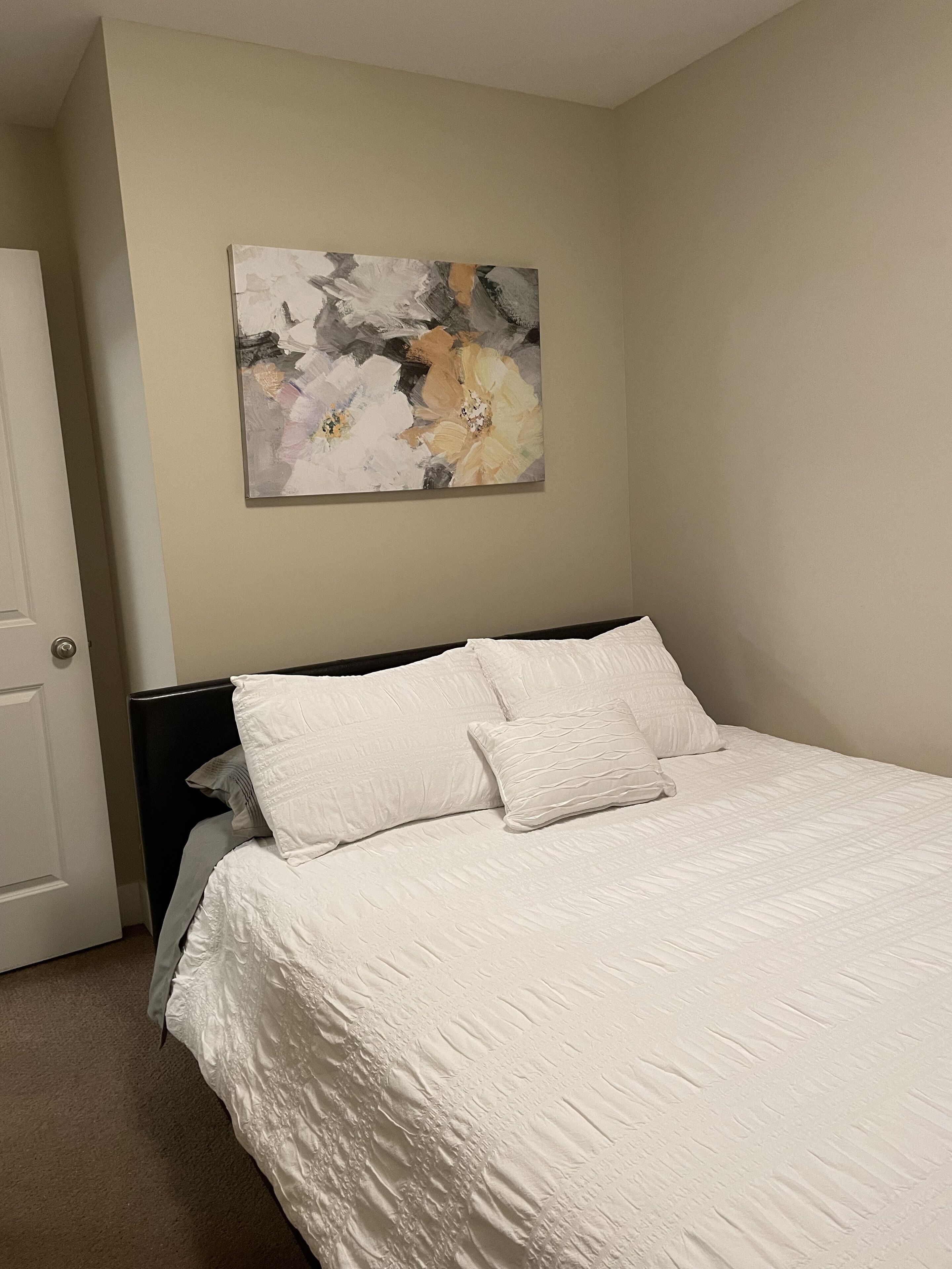 Hummingbird Resort Home on Mara Lake