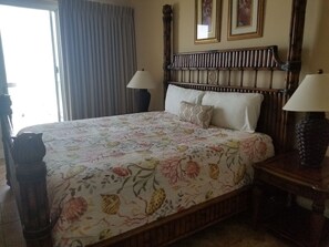 3 bedrooms, free WiFi, bed sheets, wheelchair access