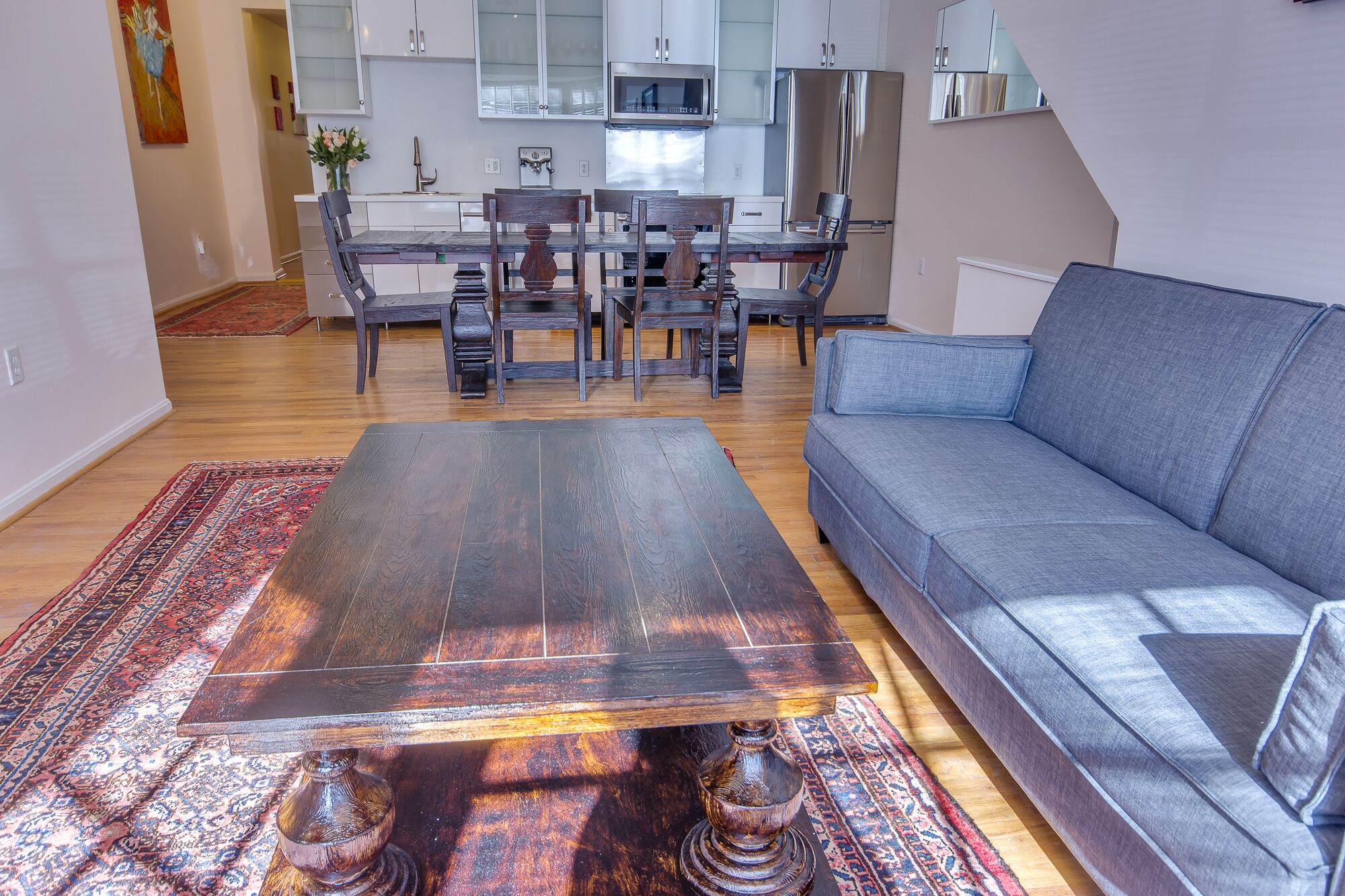 LUXURIOUS MODERN CAPITOL HILL HOUSE OF ARTS