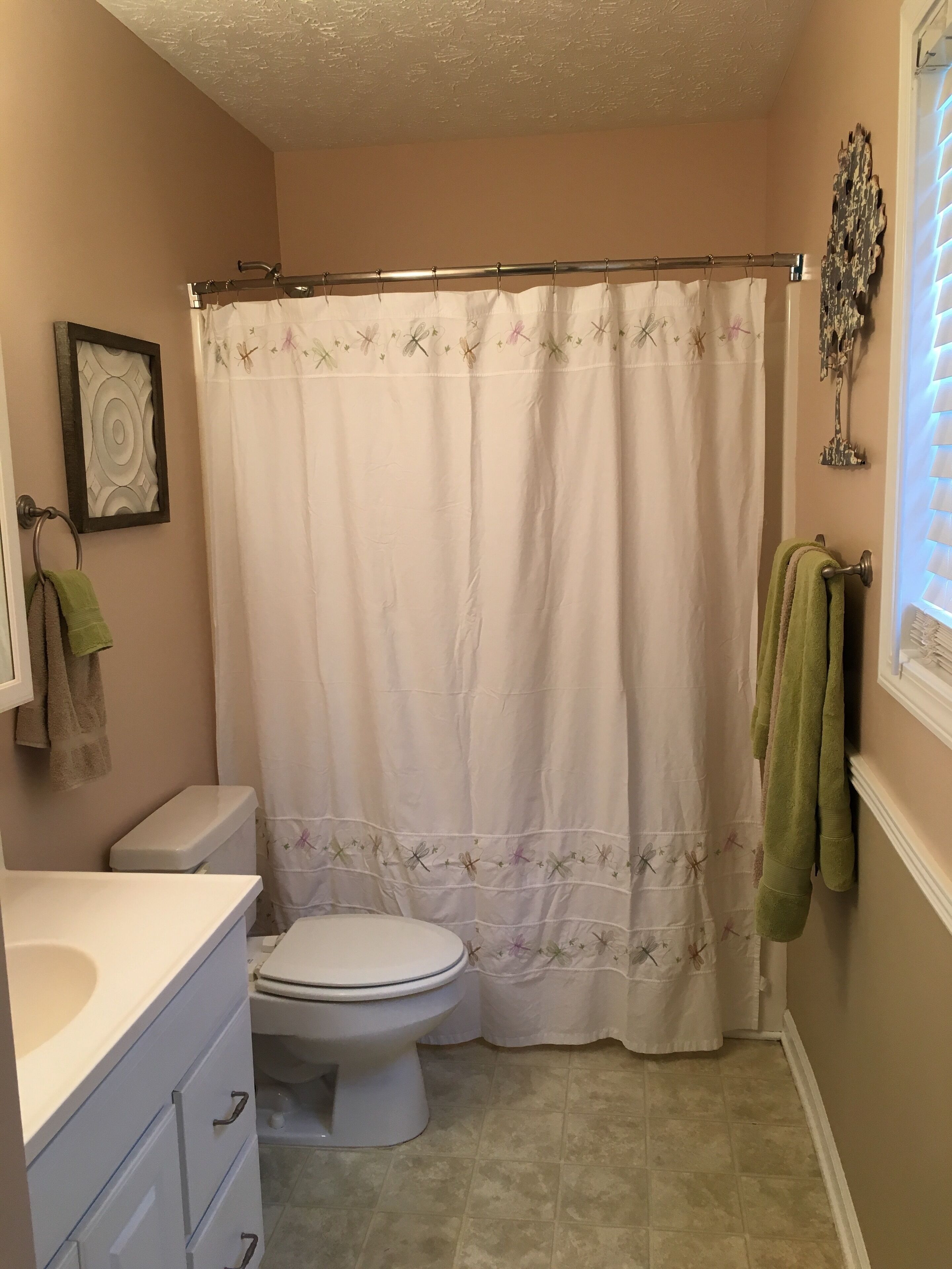 Quiet, Cozy, and Family Friendly in Hendo