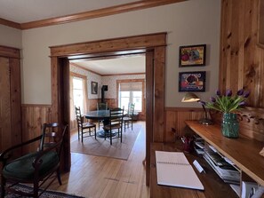 Interior - Paonia Victorian Farmhouse - Country Setting, Walk to Town. (Paonia)
