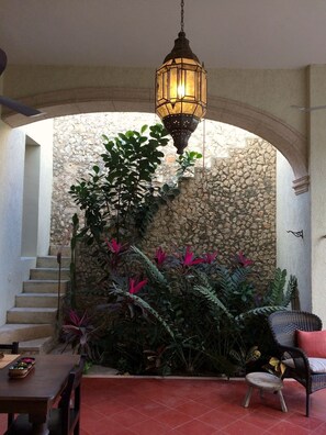 Property grounds - Casa La Ermita, Charming Restored Colonial in Historic Centro (Merida)