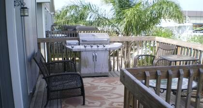 Family Owned Waterfront 3 Bedroom/2 Bath Fully Furnished Condo