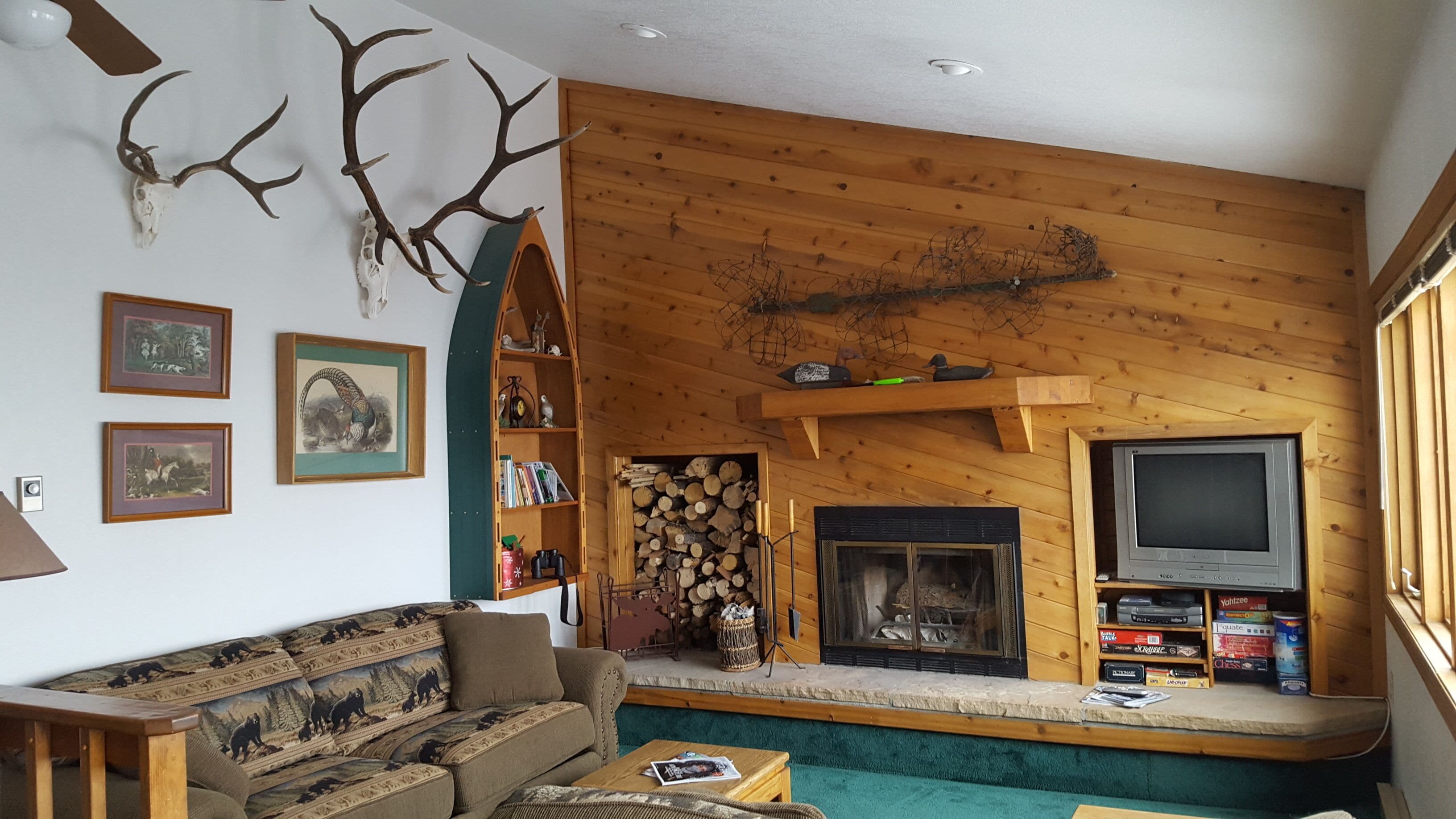 Amazing views from this family friendly condo! Private hot tub on shuttle route.