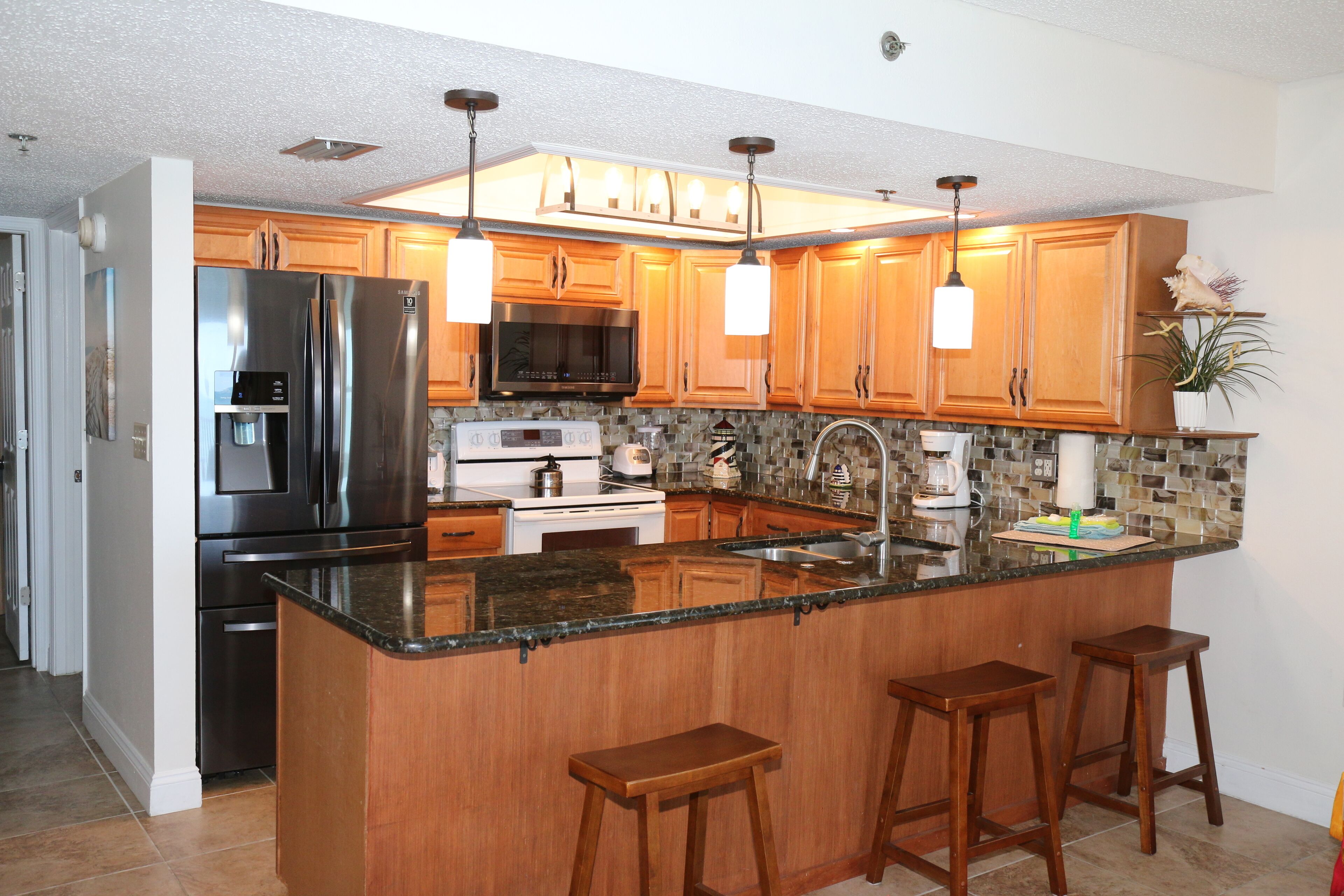  6th Floor Dream Vacation Condo-Direct Gulf View