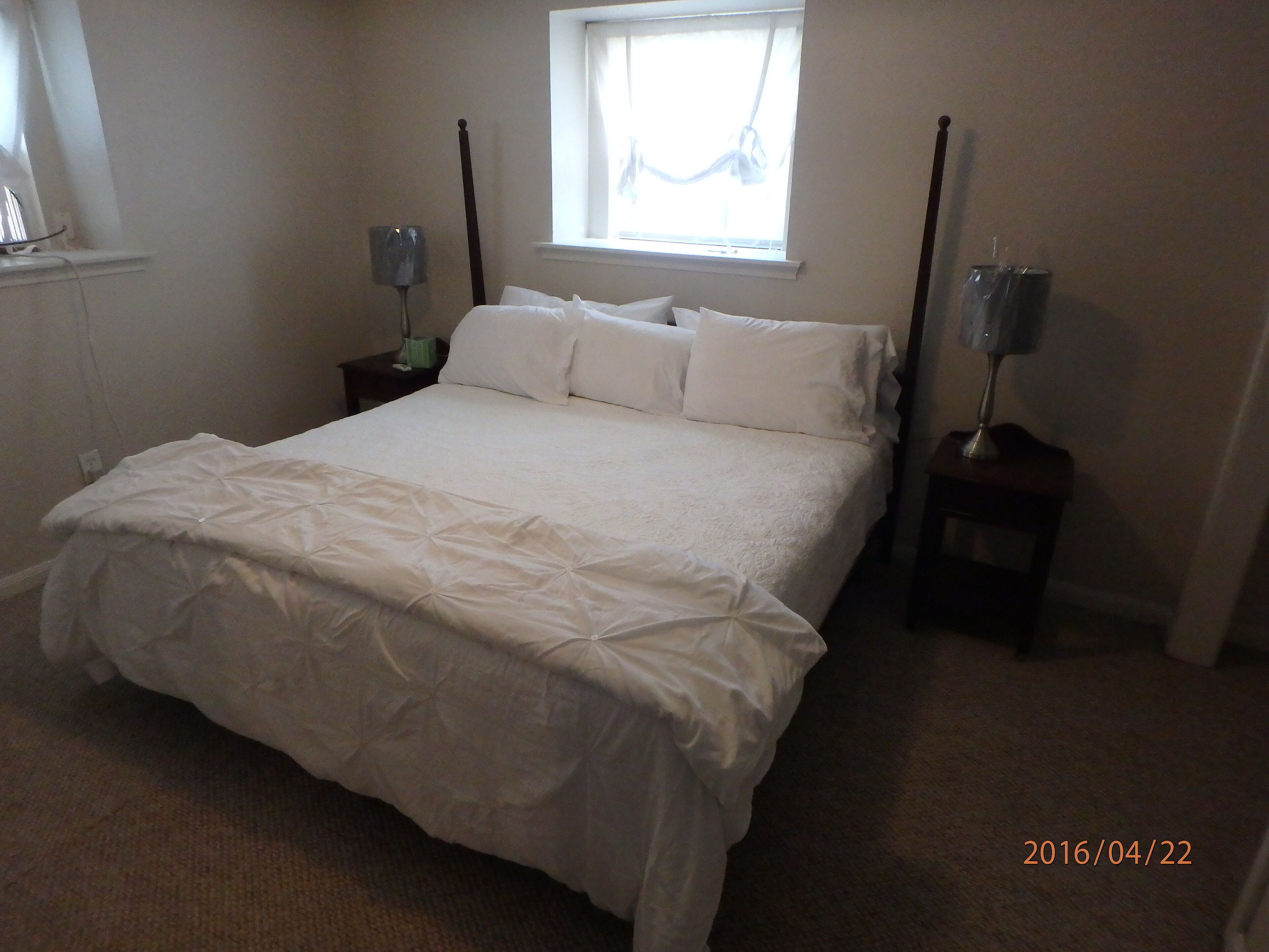 NEAR FRENCH QUARTER - 2 Bedroom Townhouse, SAFE neighbornood