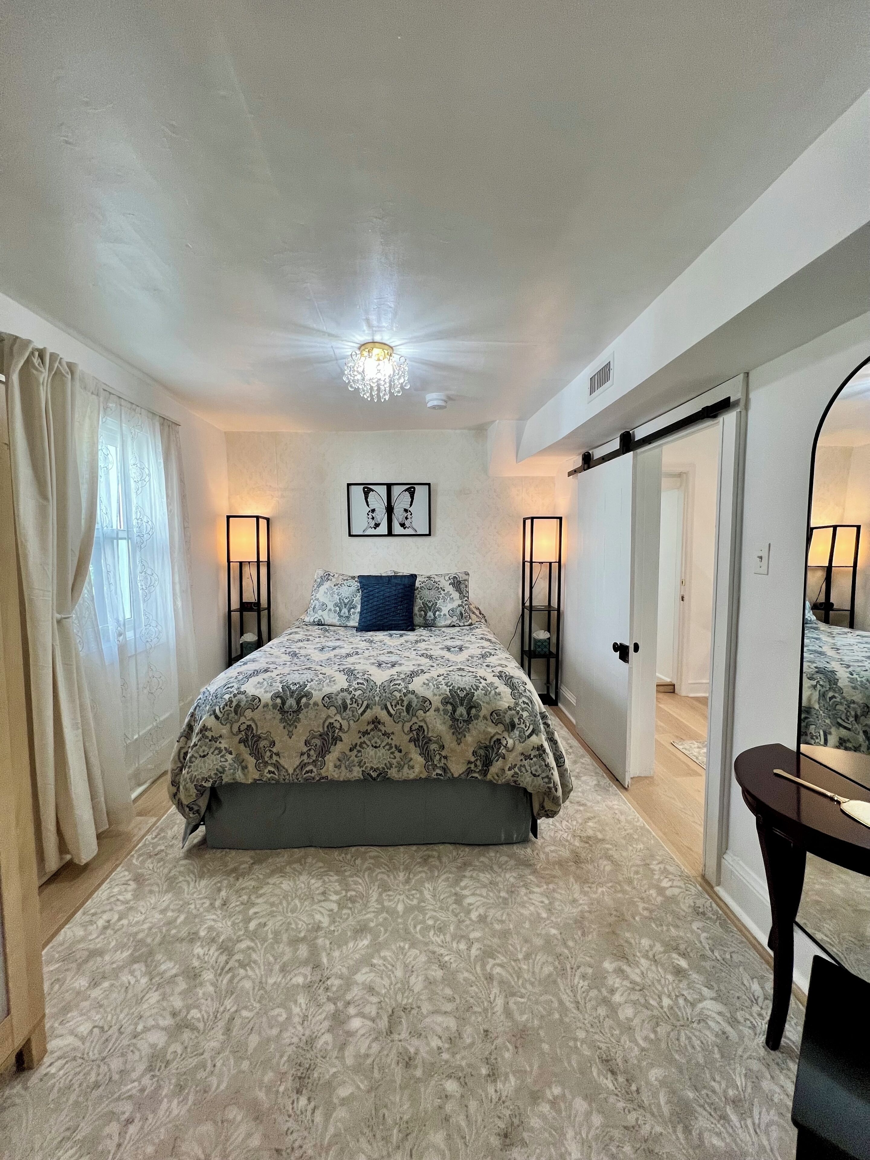 3 bedrooms, iron/ironing board, free WiFi, bed sheets