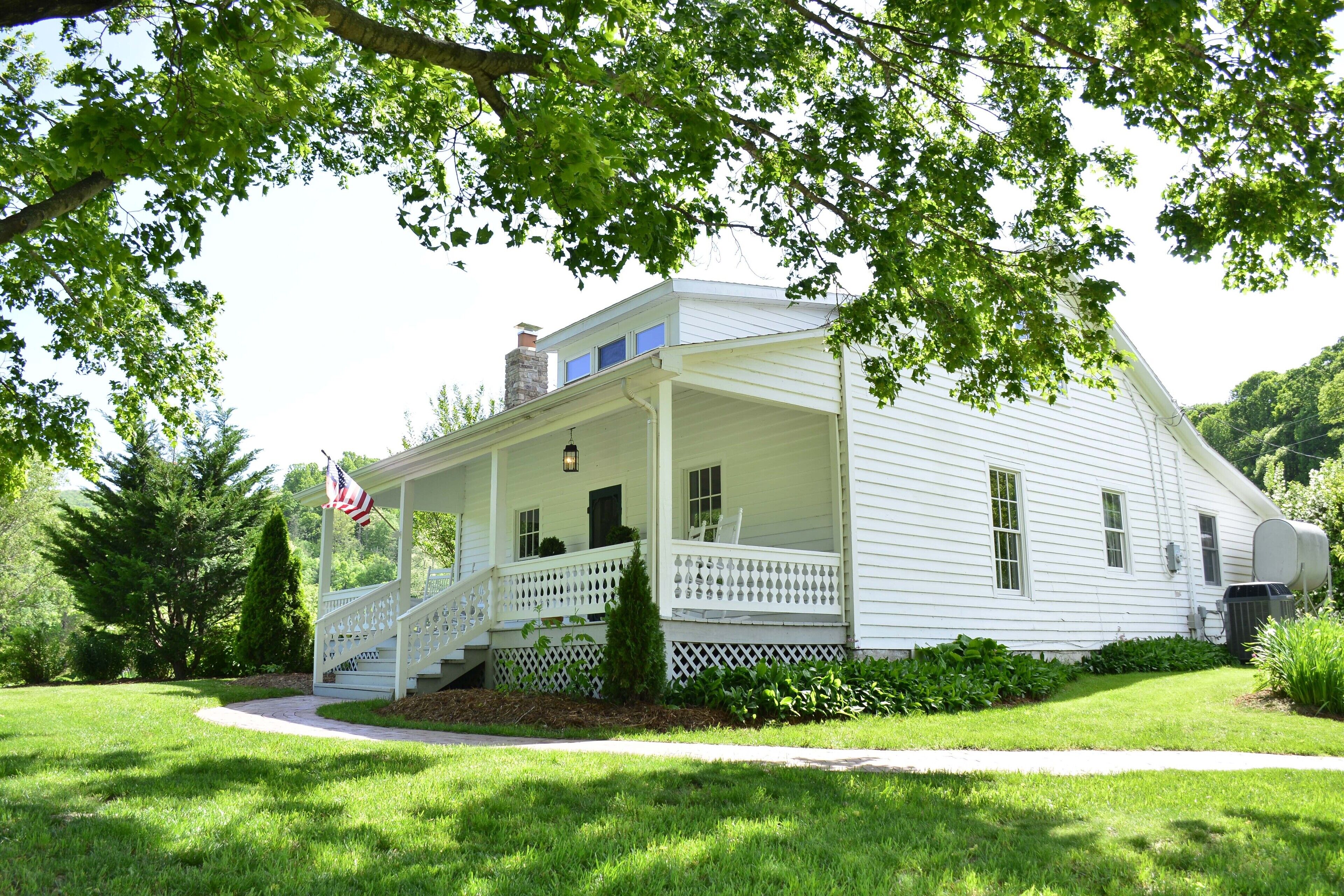 Second Creek Farm near Spy Rock, Crabtree Falls and the Appalachian Trail