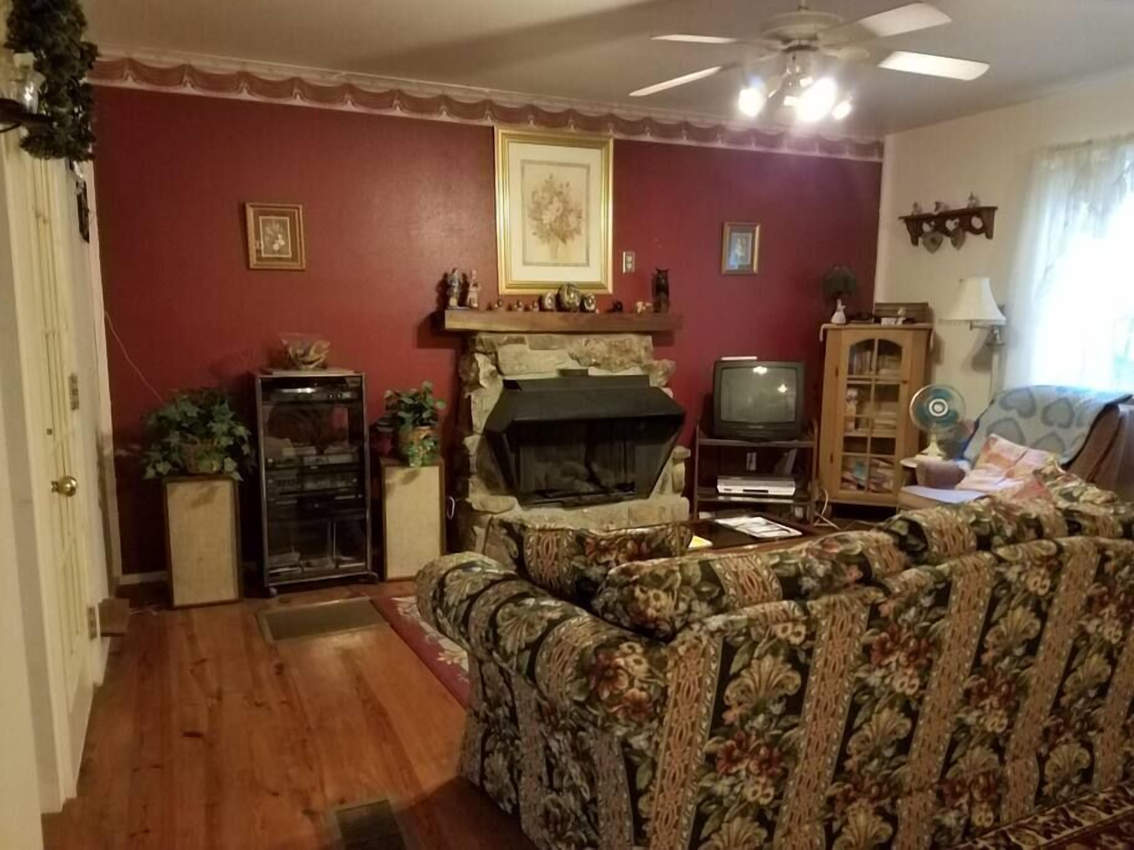 Ouachita Rose - Private Cabin with Hot Tub