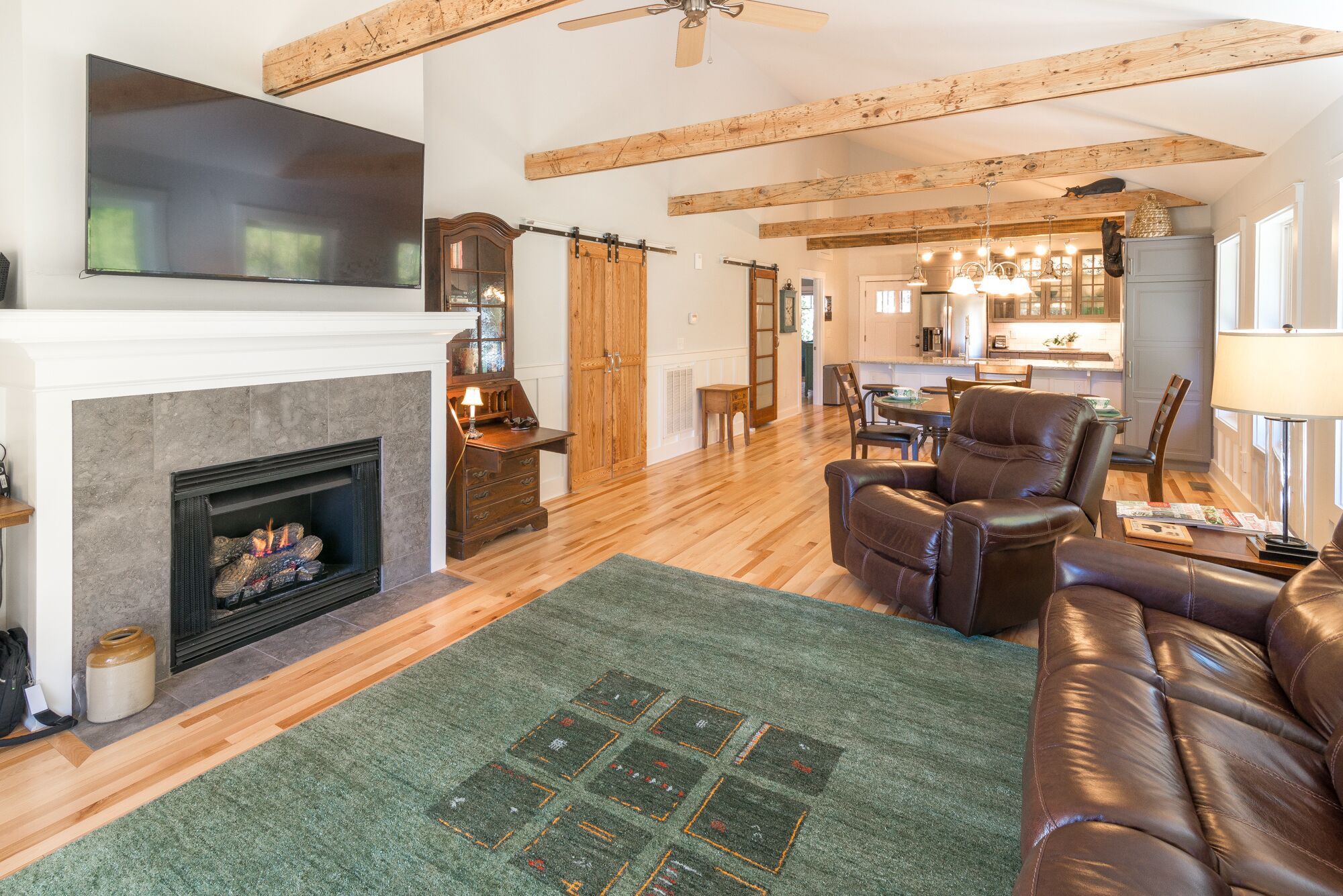 Johnson Carriage House-New Construction -Walk to Downtown Black Mountain