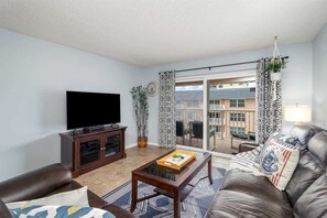 Smart TV, reproductor de DVD, videoteca y estéreo 