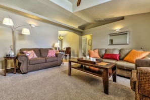 Smart TV, fireplace, DVD player