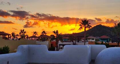 Loreto Bay Poolside Living, Steps from the Beach and Restaurants