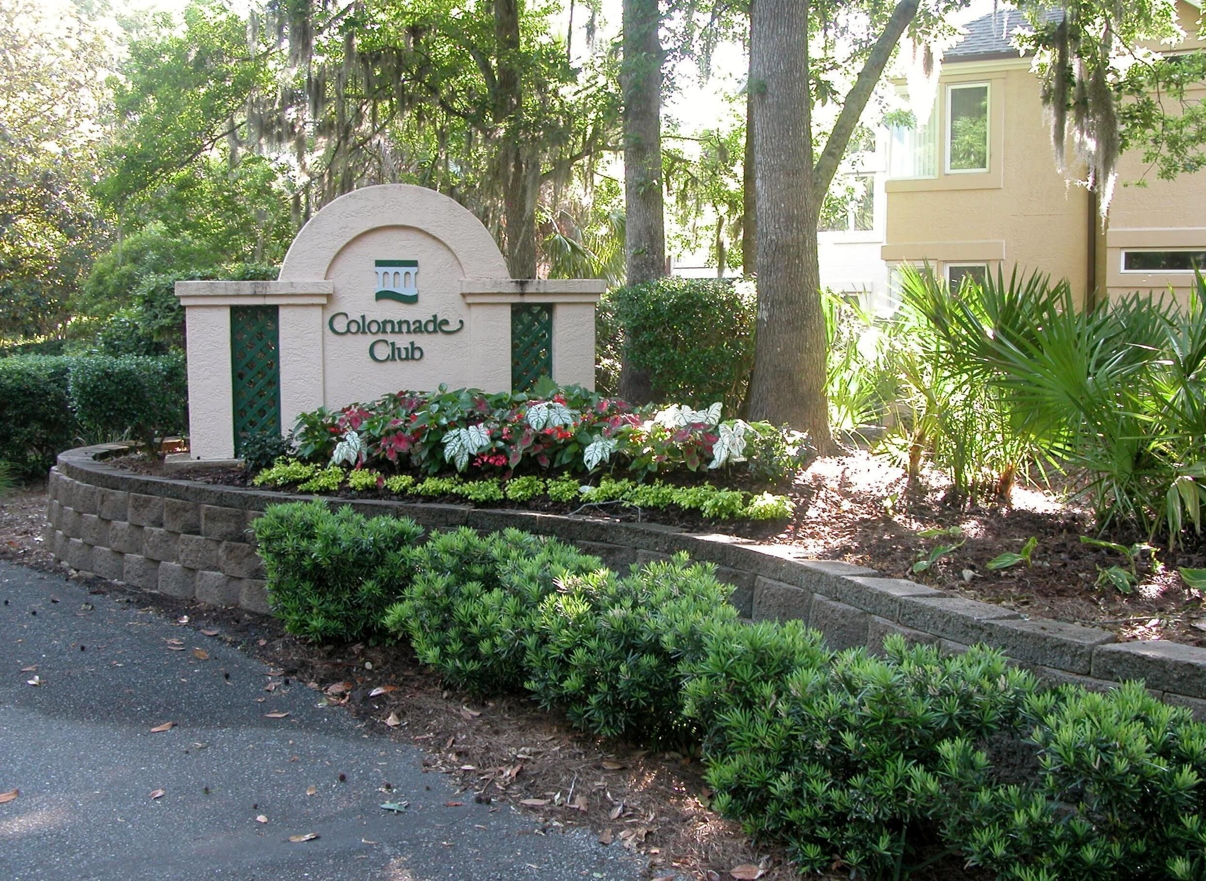 Entrance to Colonnade Club