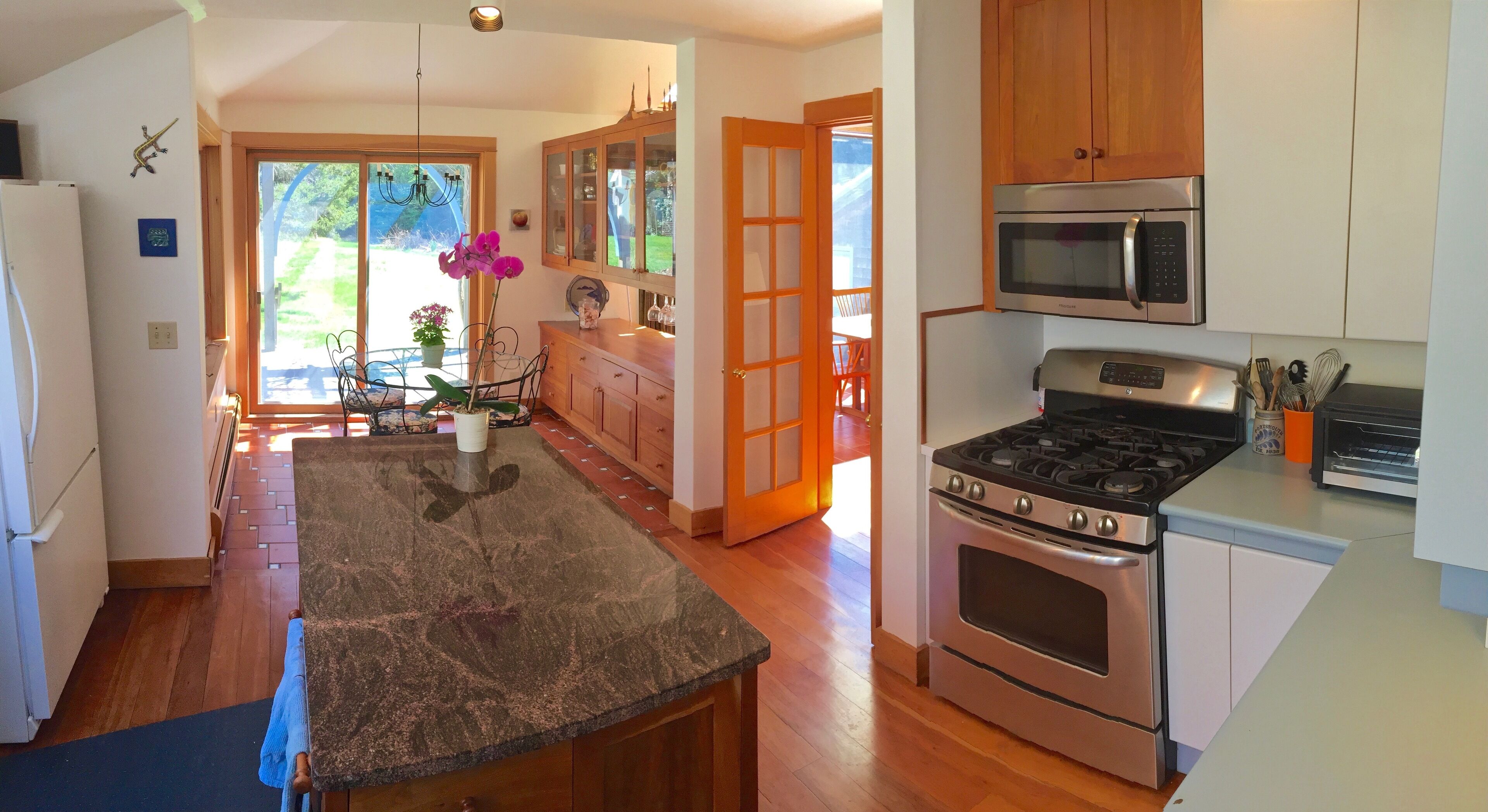 Custom-designed waterfront vacation home on 18+ acres of pristine natural beauty