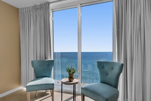 Interior - Booking Long Beach August 18, 2025-April 2026 SEE DESCRIPTION PRIOR TO BOOKING (Panama City Beach)