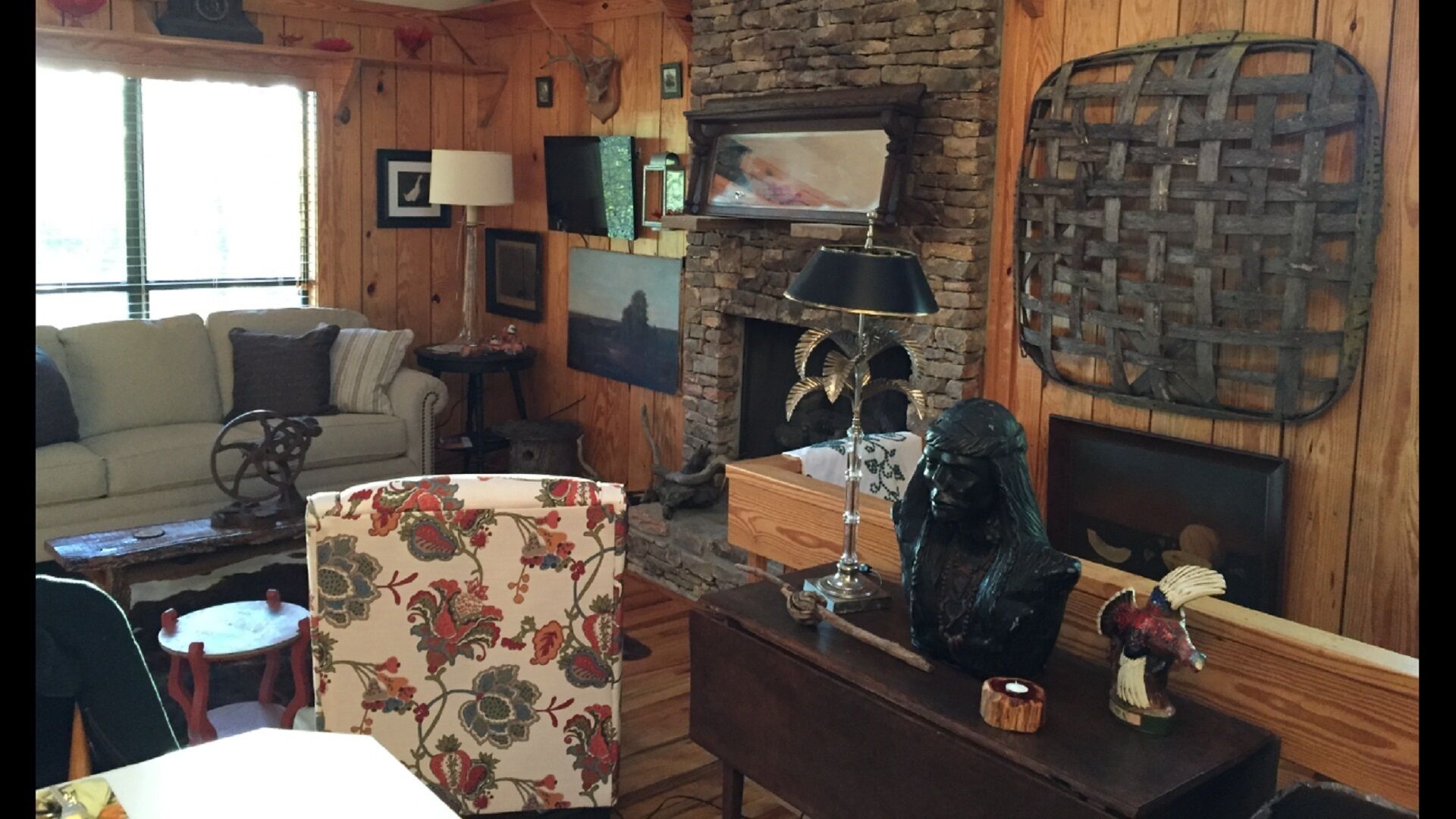 "Top of the Rock"  UNPARALLELLED  180 degree Mountain Views