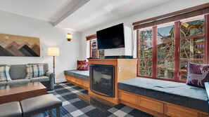 Smart-TV, peis og DVD-spiller