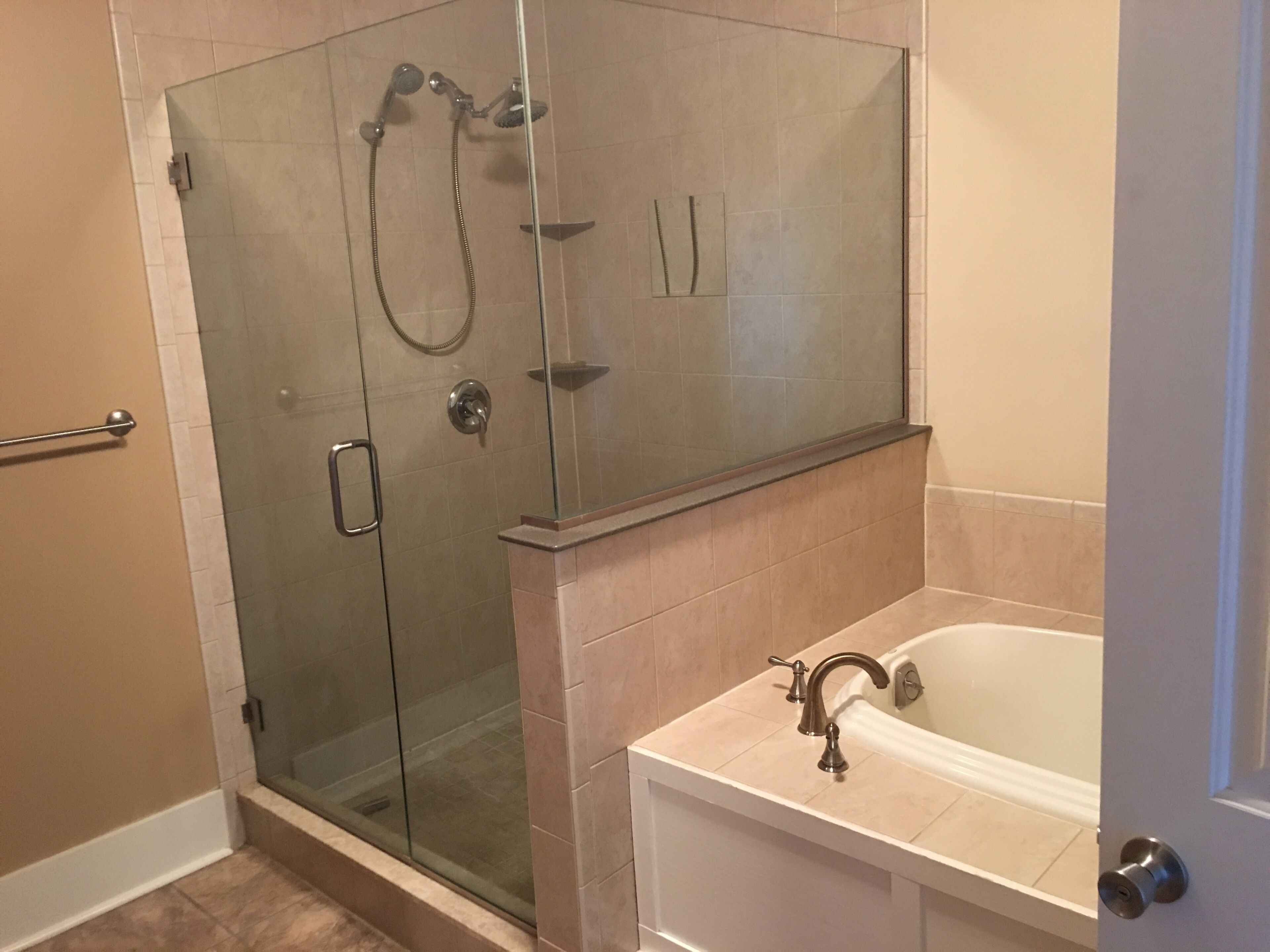 Renovated Manhattan style loft in old firehall, unique, charming, sleeps 14.