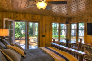 3 Schlafzimmer, Reisekinderbett, kostenloses WLAN, Bettwäsche
