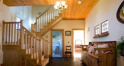 Luxurious 18th Century Historic School House