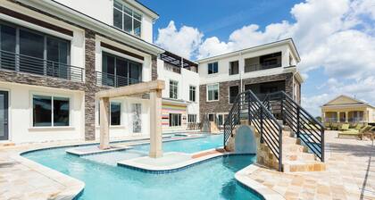 Huge Gulf Course-Front House w/ Bowling Alley, Lazy River, Home Theater & More