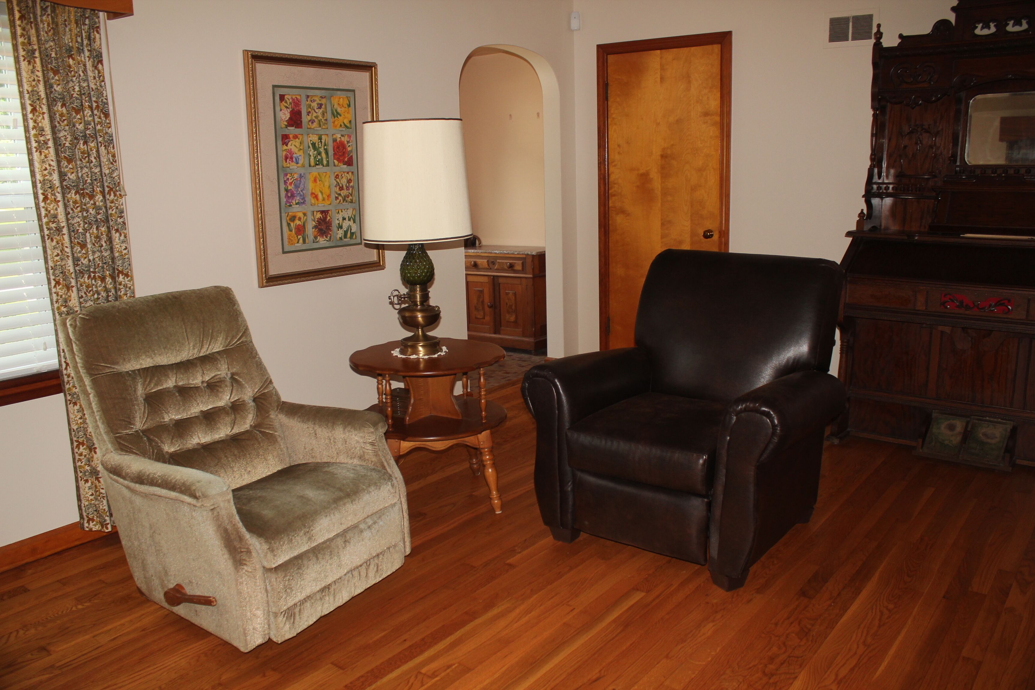 Stay Right In Arthur : The Heart Of Illinois Amish Country!