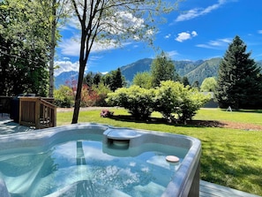 Bain à remous extérieur
