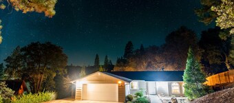 Riverside Manna, "Gateway to Beautiful Yosemite Valley" Modern 3bd/2 ba cottage