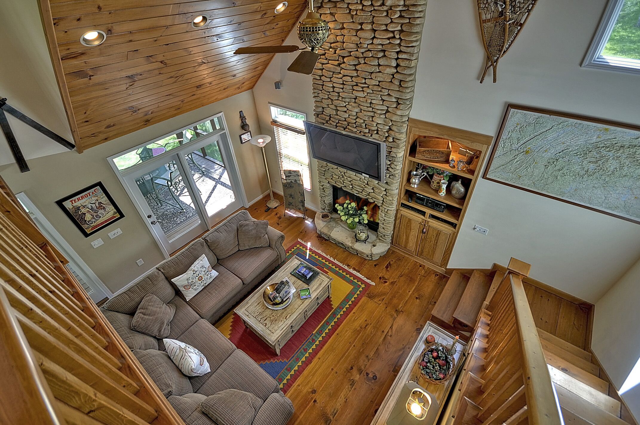 TOCCOA RIVERFRONT HOUSE-FISH/KAYAK/TUBING ! ESCAPE TO THE MTNS! 