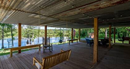 La seule VRBO à l'extrémité nord de Toledo Bend. Cabine avec accès au bord du lac