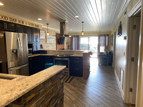 405 Captain John Fripp Villa - Ocean Front - Ground Level