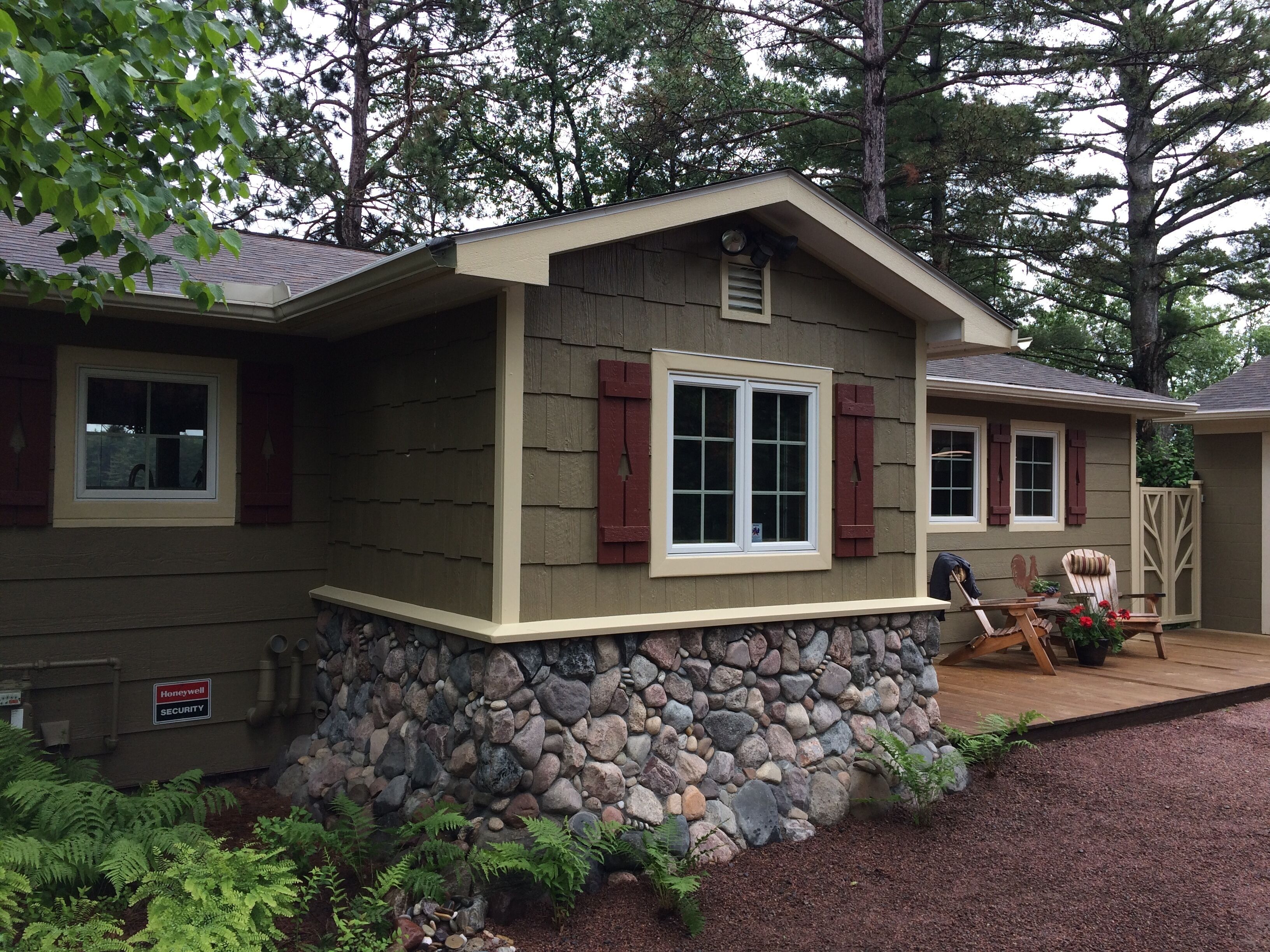 Pristine View, Great Attention to Detail, All the extras. Just read our reviews!