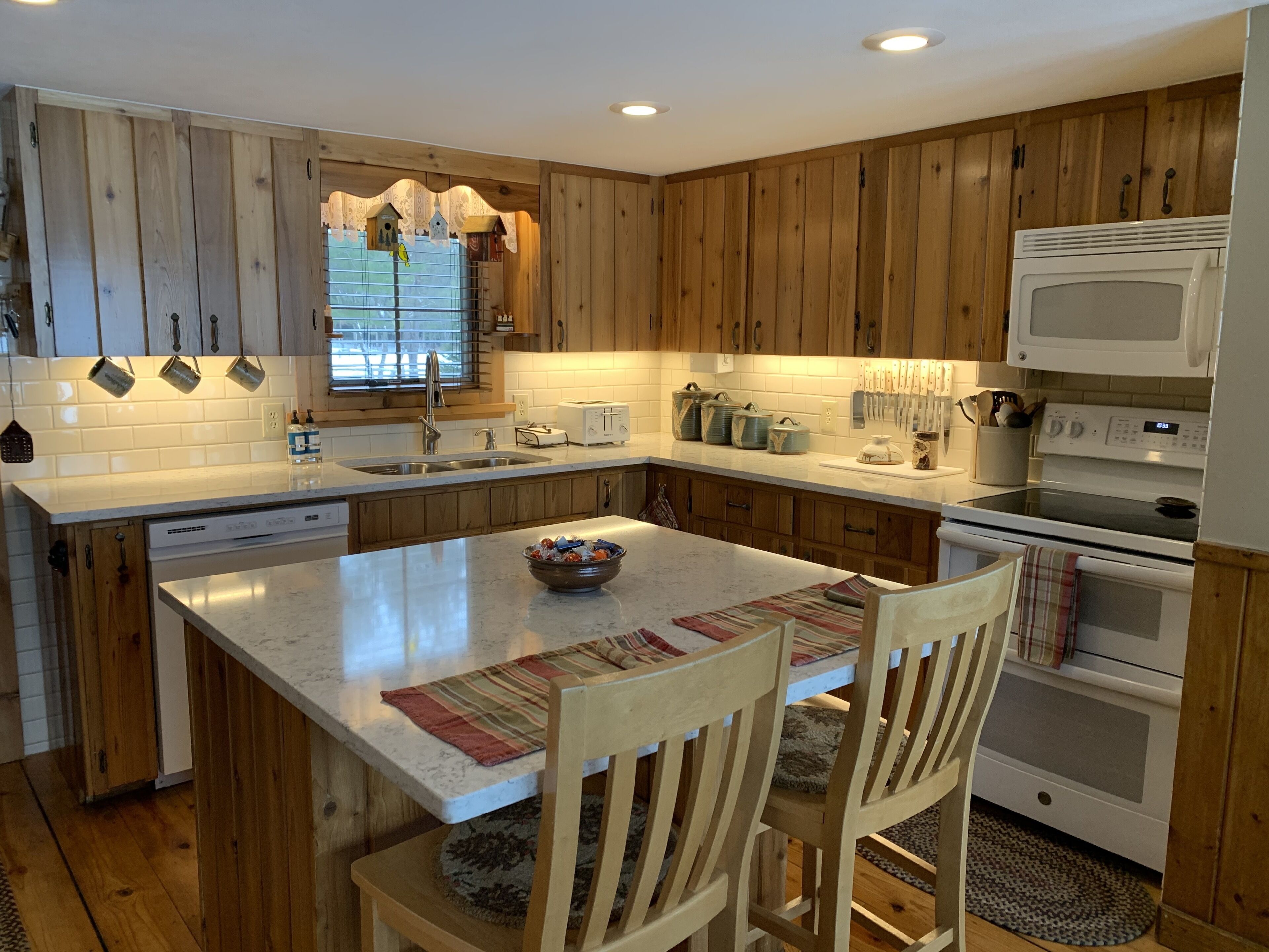 Pristine View, Great Attention to Detail, All the extras. Just read our reviews!