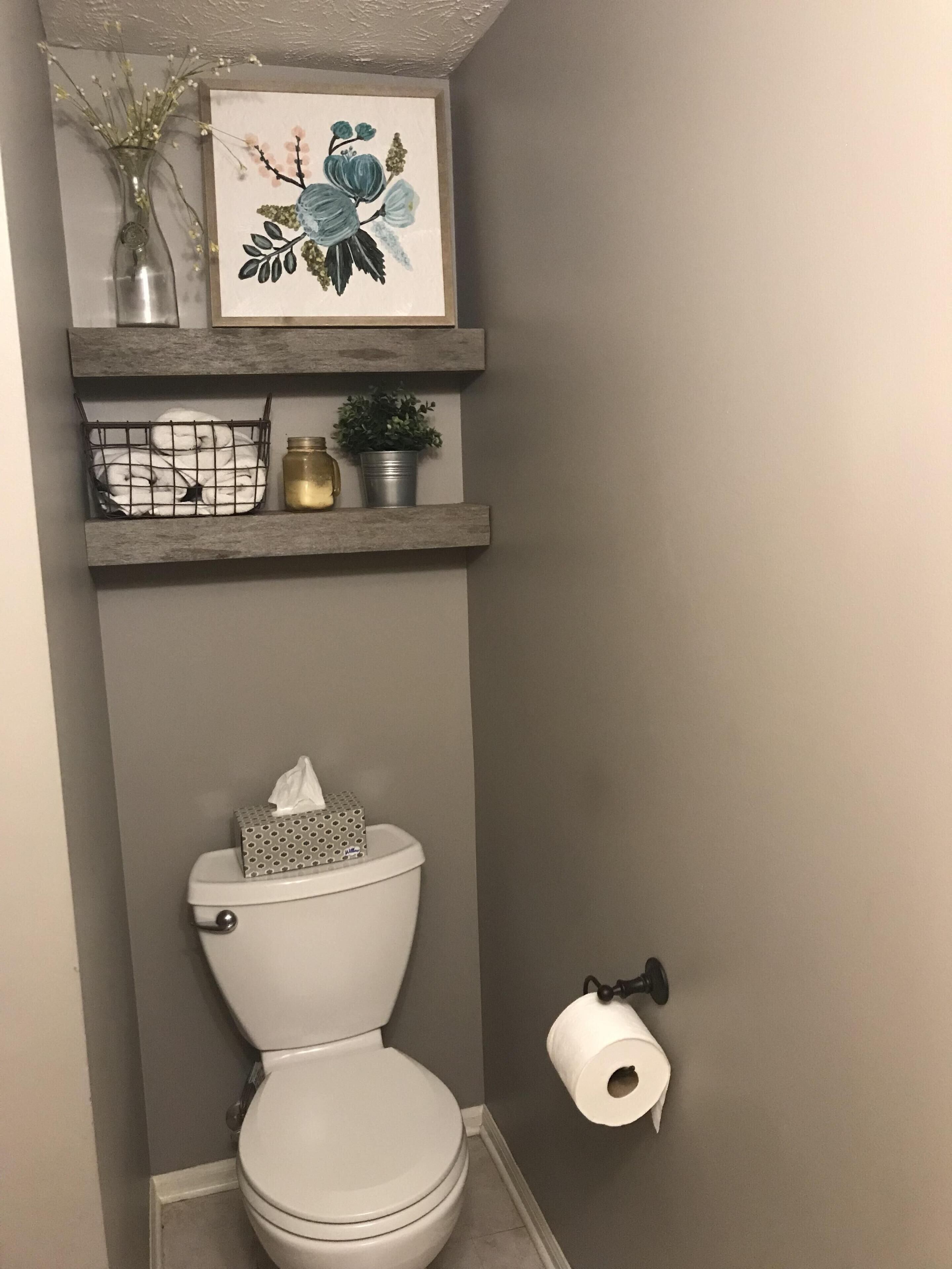 Large West Omaha Home 4 Bedroom 2.5 Bath