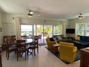 Smart TV, DVD player, books, printers