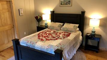 5 bedrooms, iron/ironing board, free WiFi, bed sheets