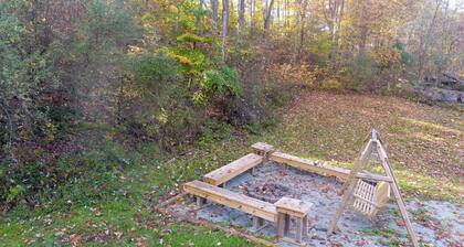 Spacious Bobcat Cabin, 30 mins from Hocking Hills
