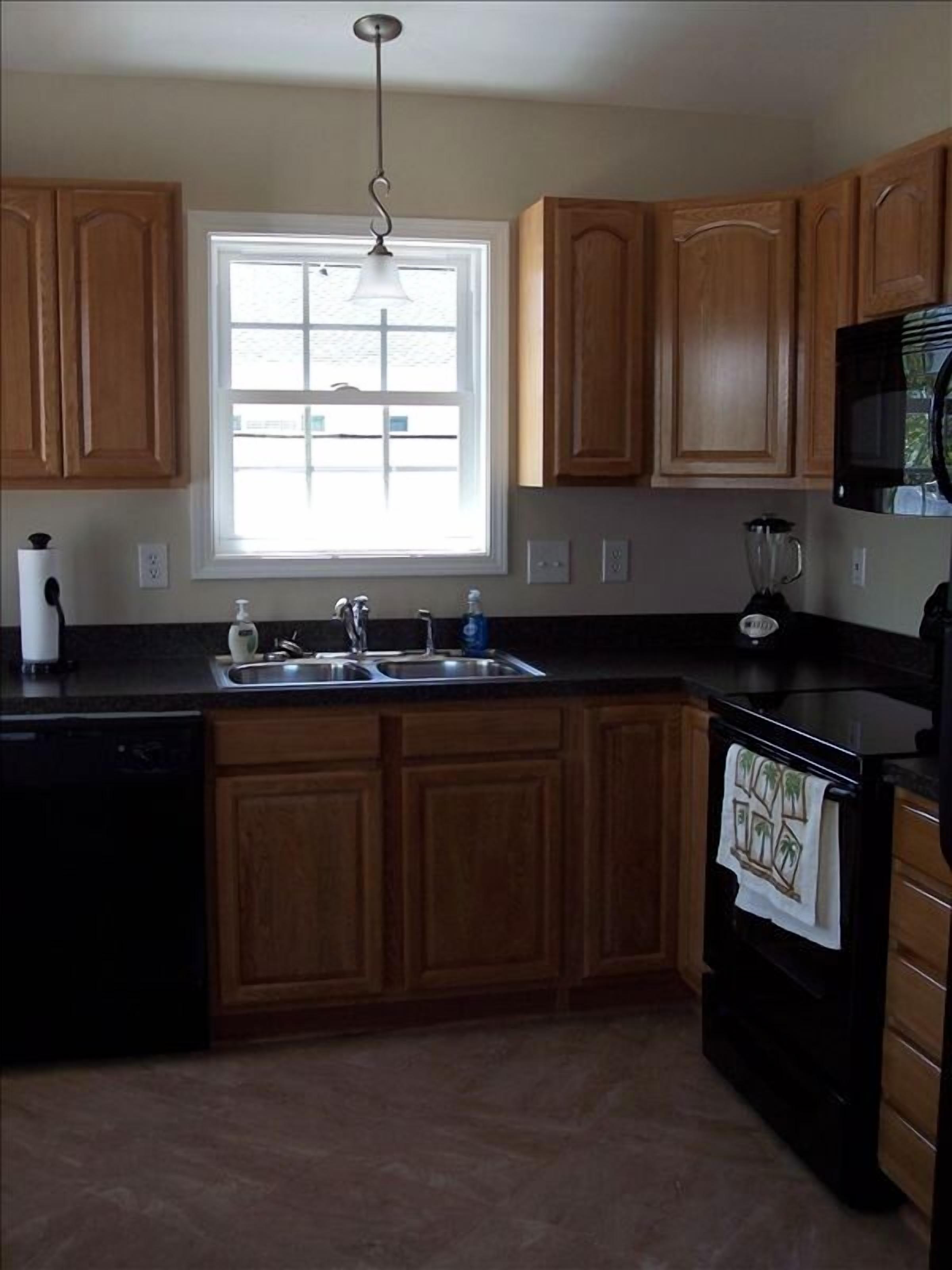 NOVEMBER-FEBRUARY $155/NIGHT, EXCLUDES HOLIDAYS!