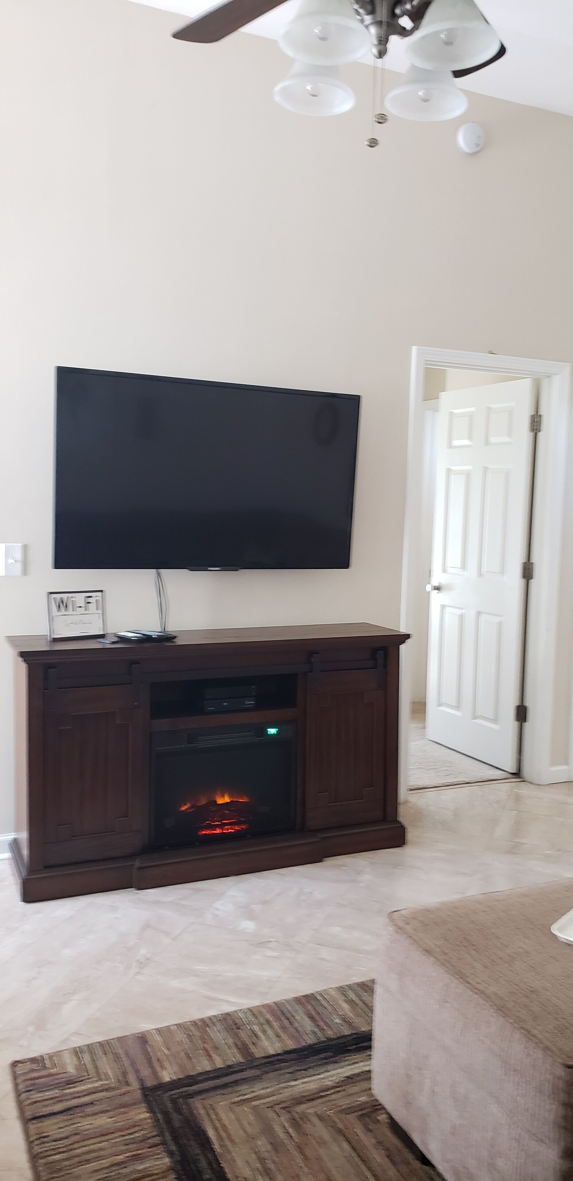 NOVEMBER-FEBRUARY $155/NIGHT, EXCLUDES HOLIDAYS!