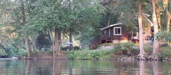 The River House of Alaska, Michigan located Southeast Grand Rapids, pet friendly