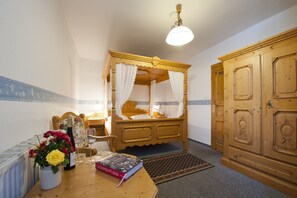 Chambre Double | Bureau, Wi-Fi gratuit, draps fournis