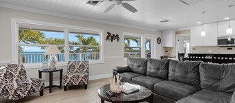 Relaxing Pool Home on Open Gulf with Fantastic Panoramic View
