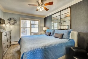 13 soveværelser, strygejern/strygebræt, internetforbindelse, sengetøj