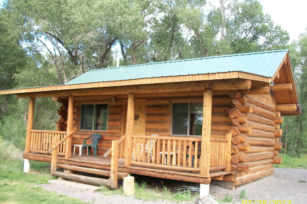 Private cottage on the Conejos river
