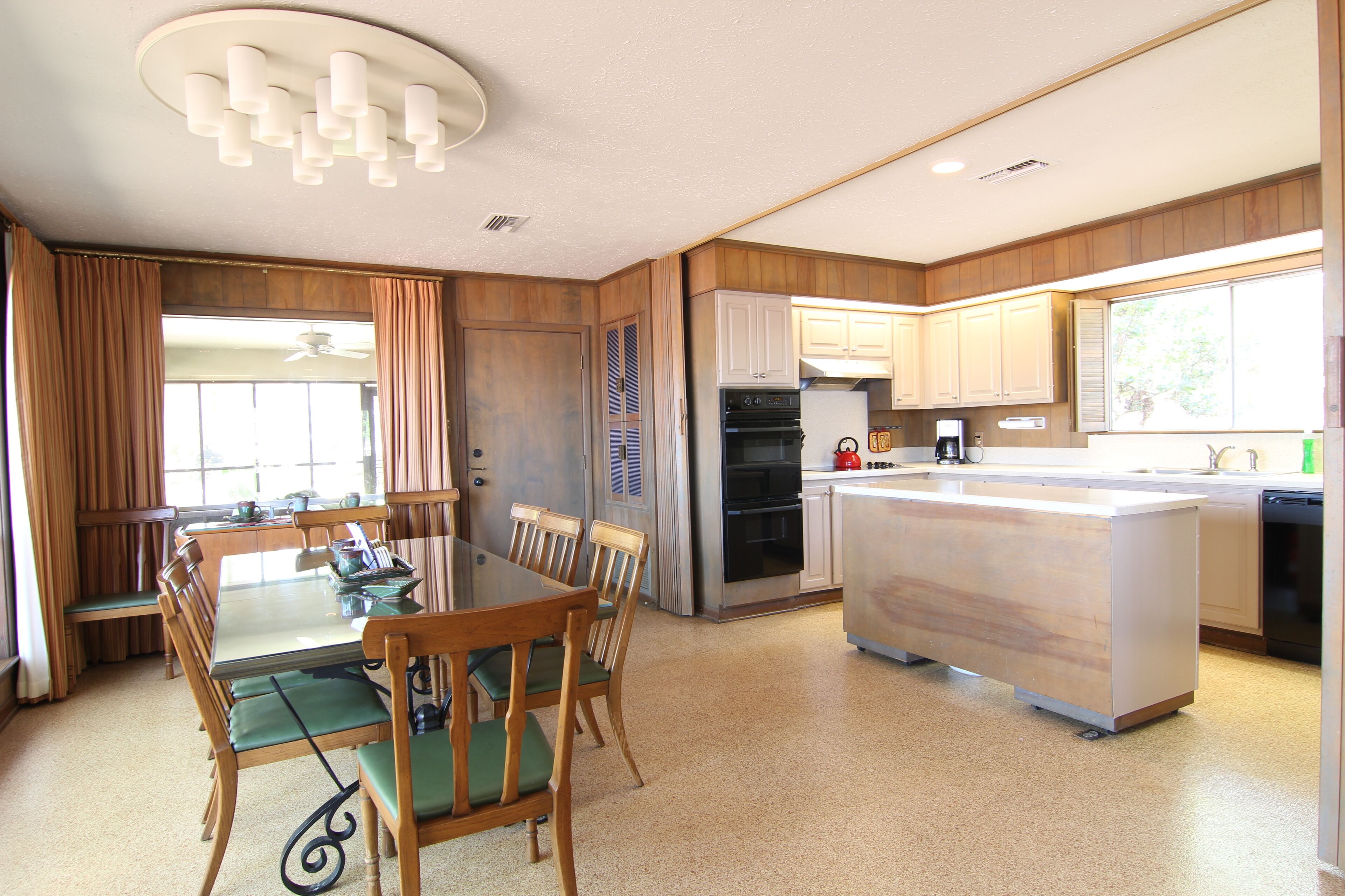 Lake House Retreat - Ski/Fish/Relax on "The Rez"