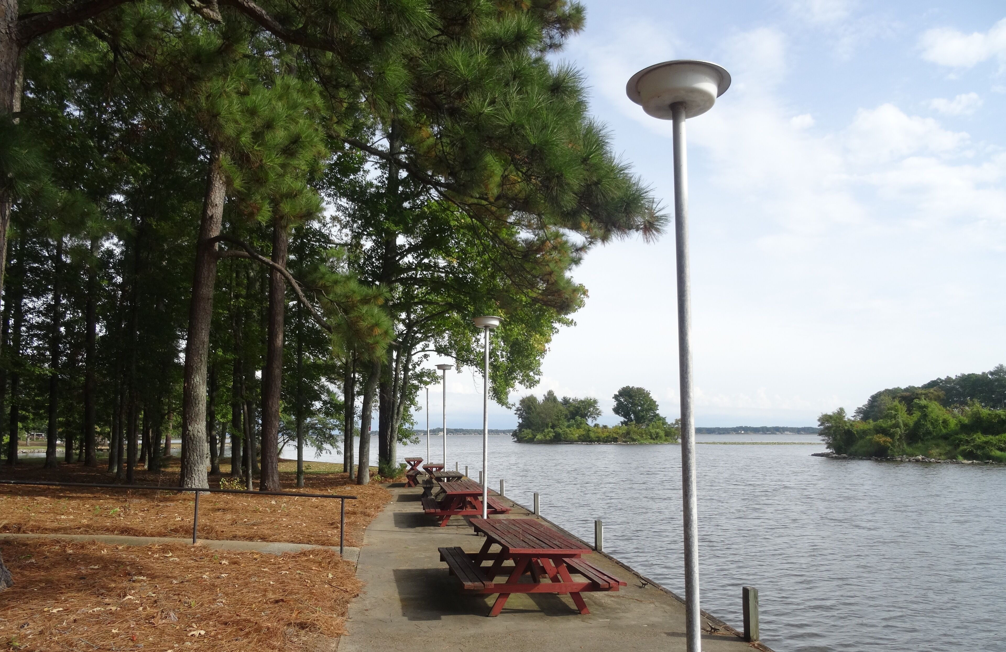 Lake House Retreat - Ski/Fish/Relax on "The Rez"